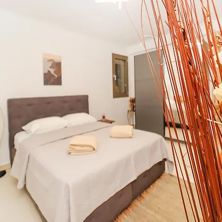 Luxurious 4-bedroom Anya With Private Pool In Kassandra, Halkidiki *