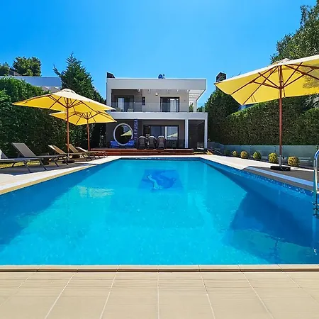 Luxurious 4-bedroom Anya With Private Pool In Kassandra, Halkidiki Paliouri