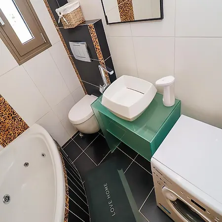 Luxurious 4-bedroom Anya With Private Pool In Kassandra, Halkidiki Villa *