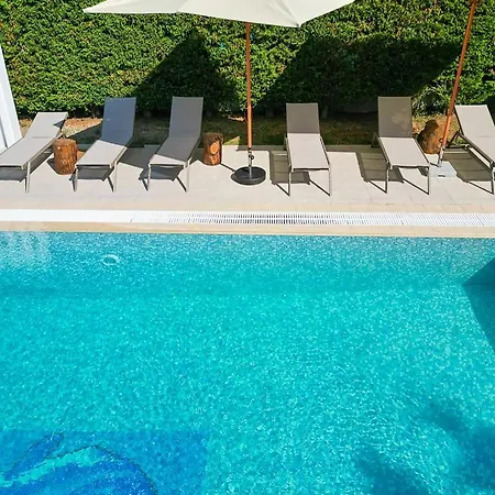 Luxurious 4-bedroom Anya With Private Pool In Kassandra, Halkidiki Villa
