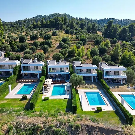 Luxurious 4-bedroom Anya With Private Pool In Kassandra, Halkidiki Paliouri